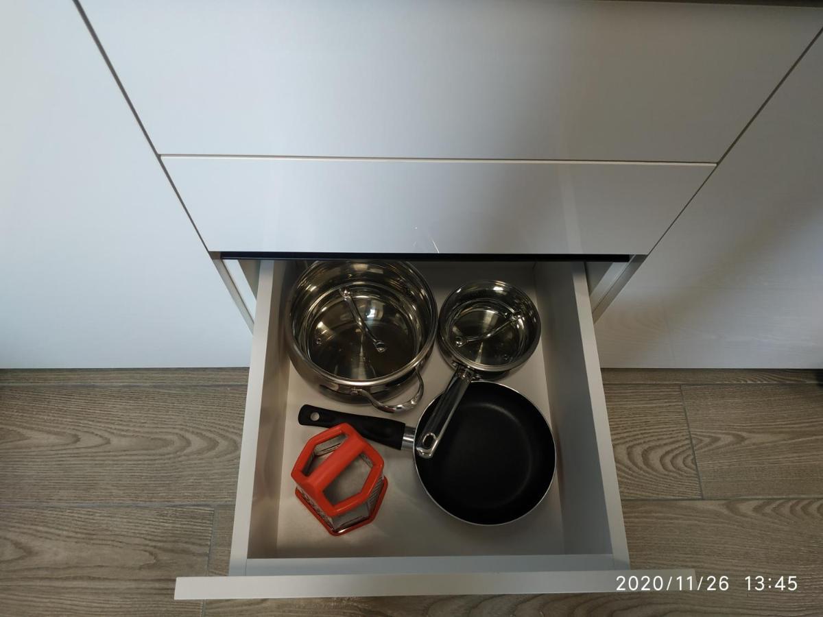 Vip Apartment У Центрі Міста, Новобуджк Театральний,Дуже Простора รีฟเน ภายนอก รูปภาพ